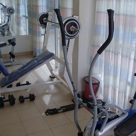 De Holiday Beach Hotel Kokrobite Kültér fotó