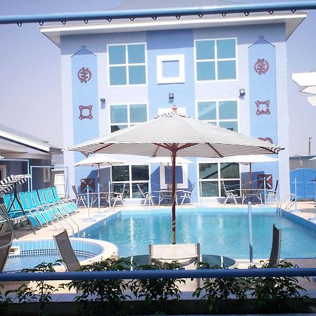 De Holiday Beach Hotel Kokrobite Kültér fotó