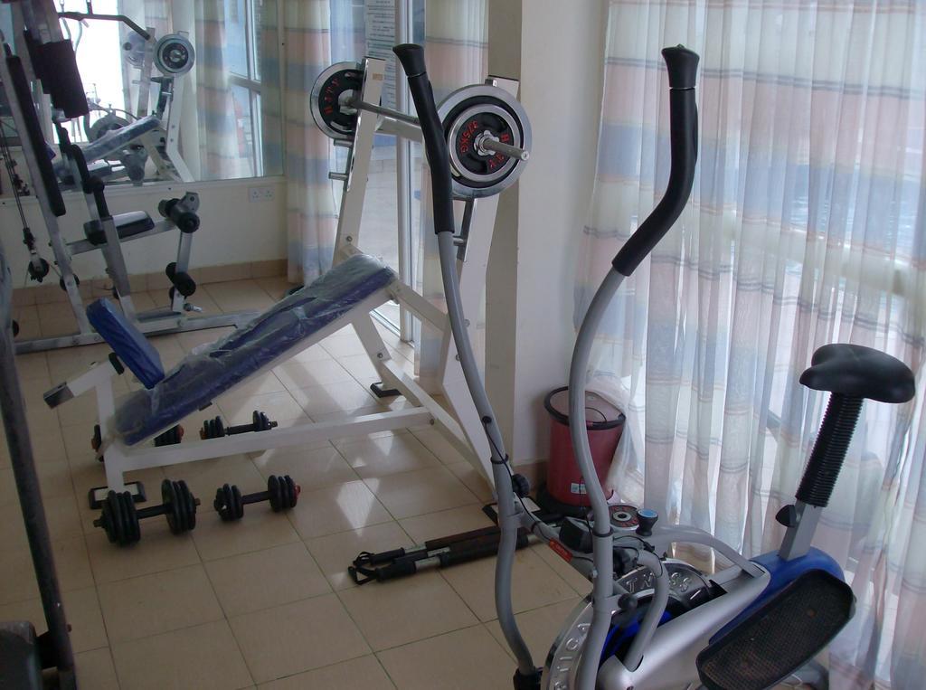 De Holiday Beach Hotel Kokrobite Kültér fotó