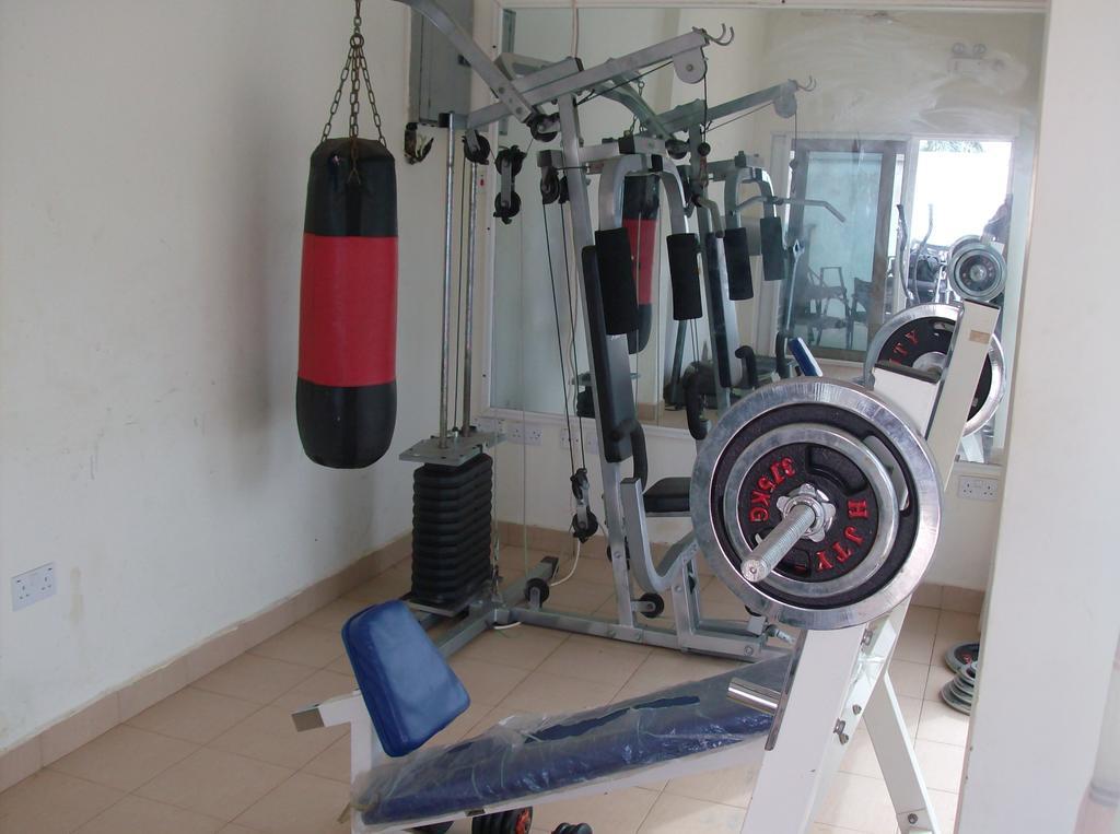 De Holiday Beach Hotel Kokrobite Kültér fotó