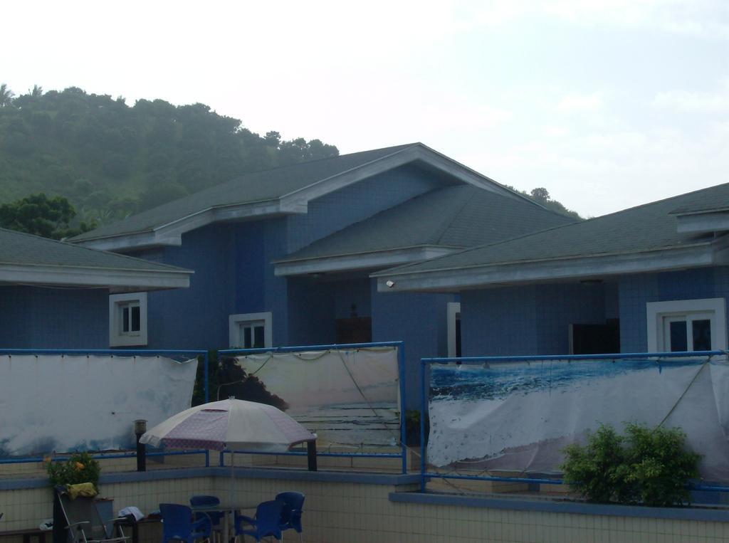 De Holiday Beach Hotel Kokrobite Kültér fotó