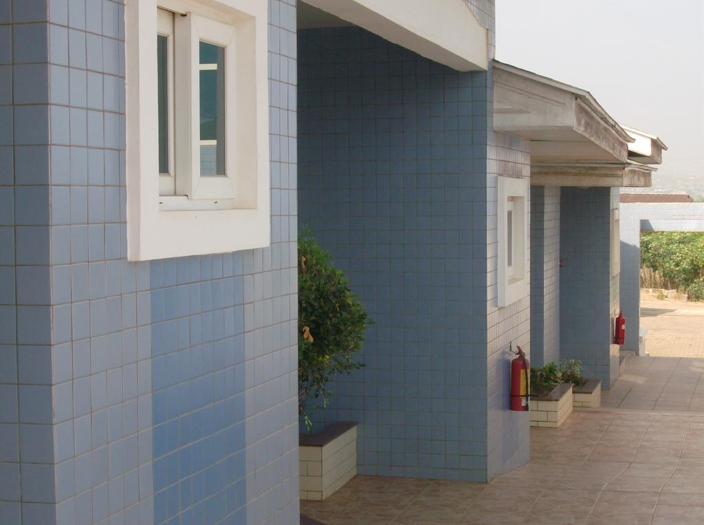 De Holiday Beach Hotel Kokrobite Kültér fotó