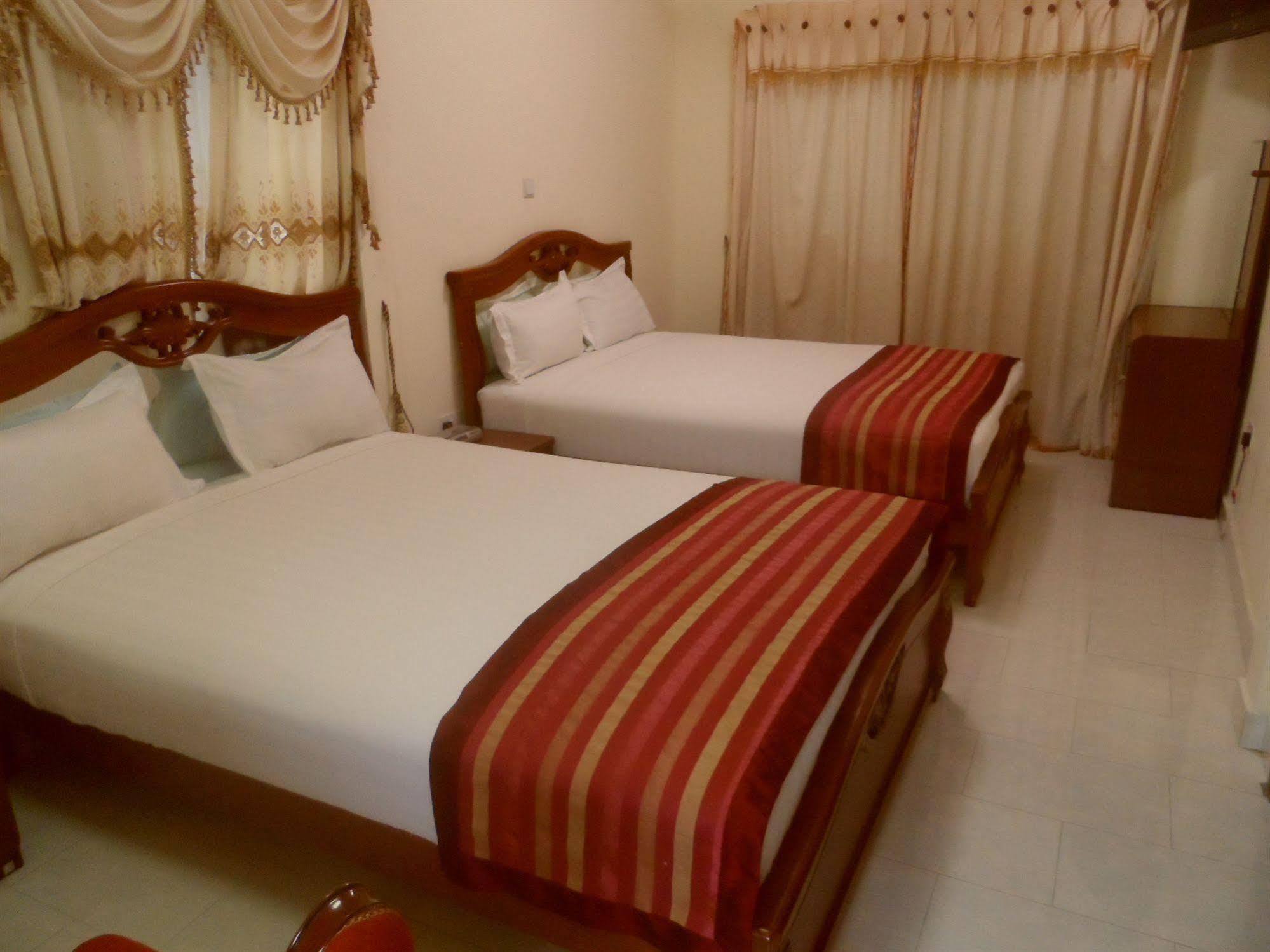 De Holiday Beach Hotel Kokrobite Kültér fotó