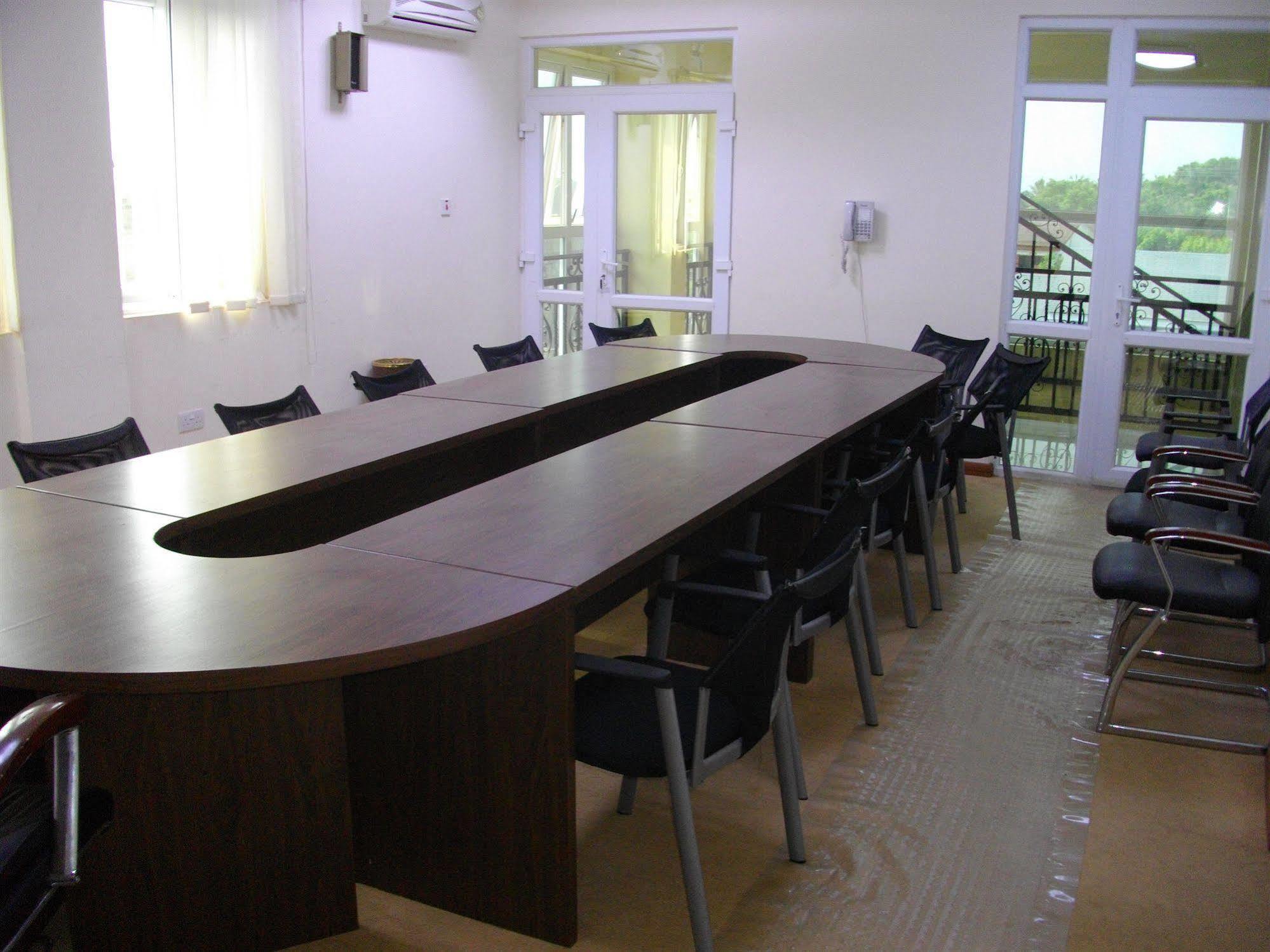 De Holiday Beach Hotel Kokrobite Kültér fotó